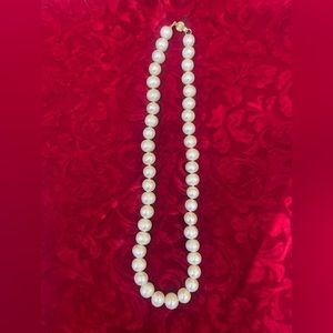 Elegant 18” long 12MM genuine fresh water Pearls -new